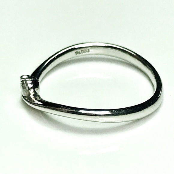 PLATINUM & DIAMOND Wave Ring - Picture 7 of 14